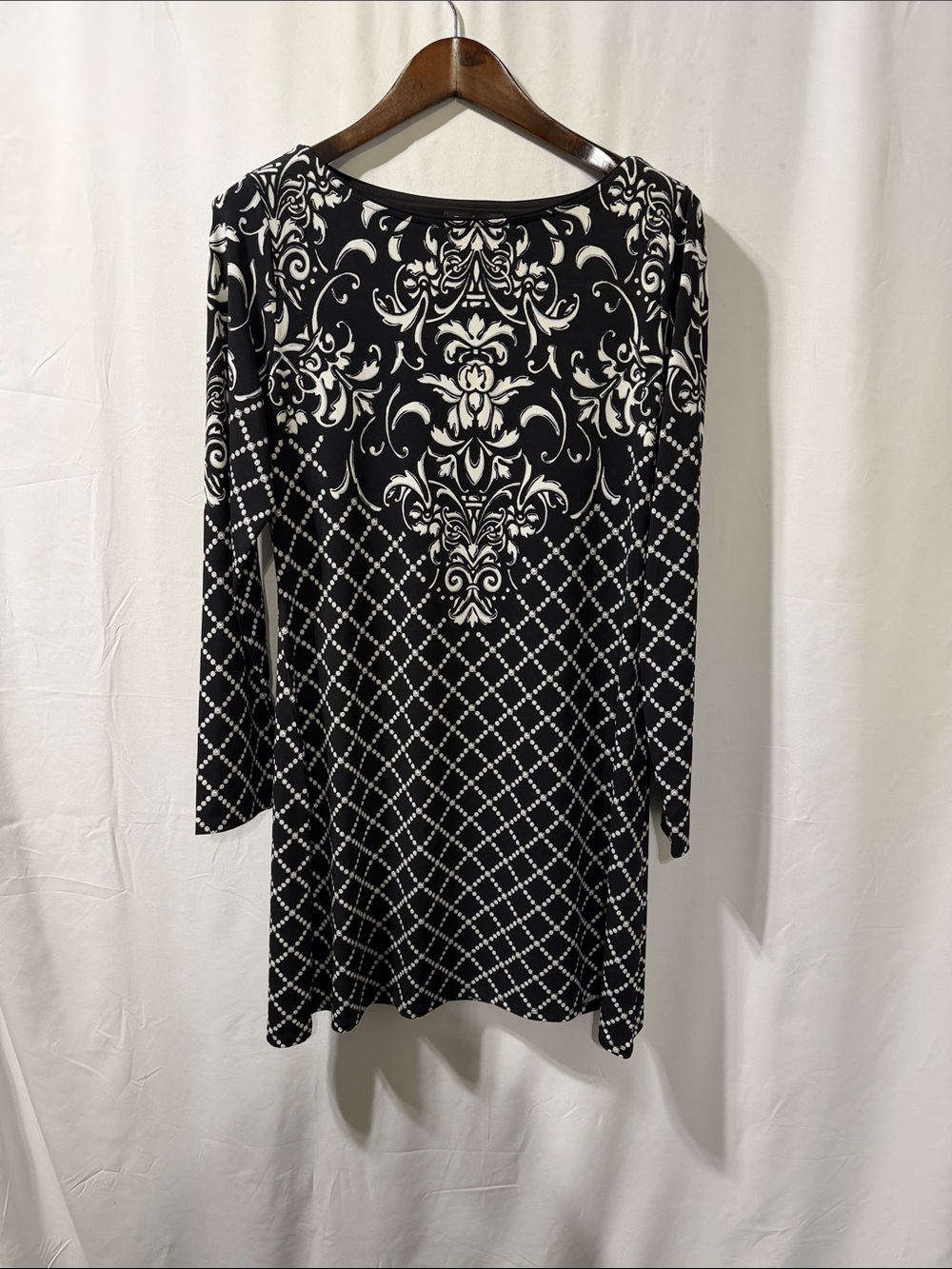 Black & White Long Sleeve Patterned Dress